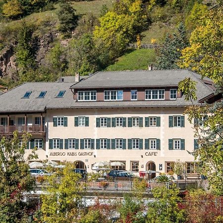 Hotel Kabis Funes  Exterior photo